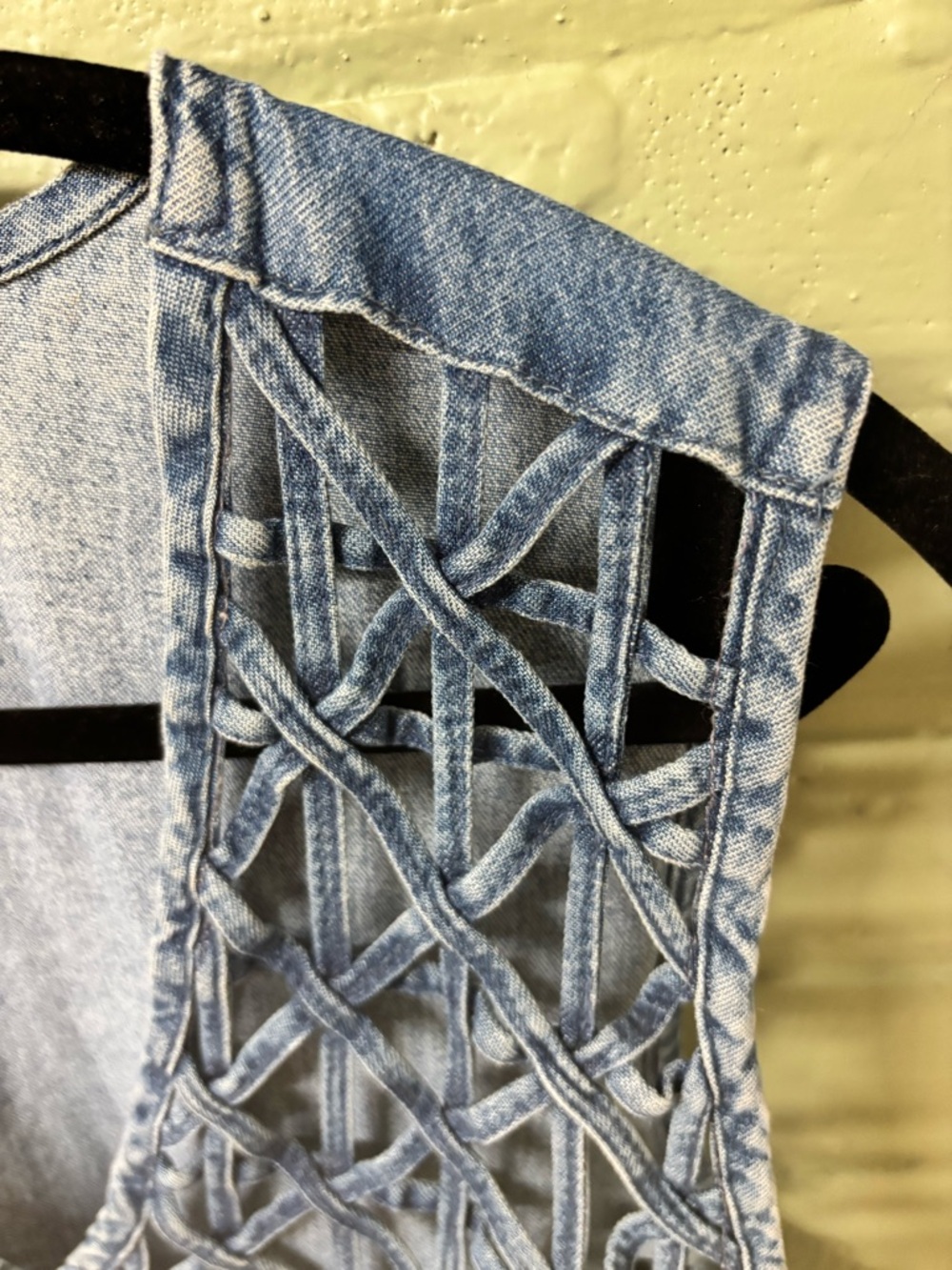 Vintage Denim Lattice vest. - Picture 4 of 7